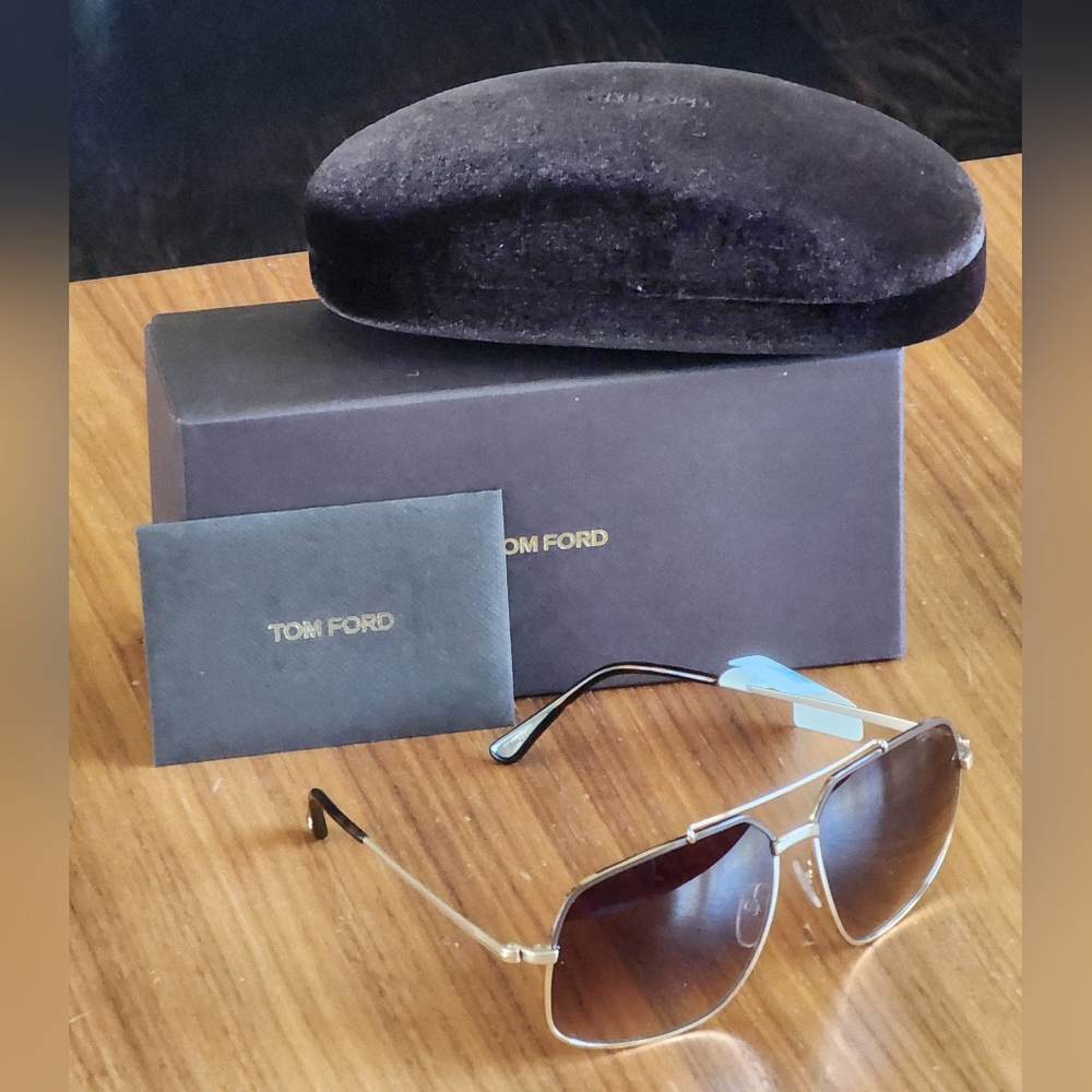 $390 Brand New 100% Auth Tom Ford Ronnie FT0439 Brown Gradient Sunglasses - Picture 5 of 16